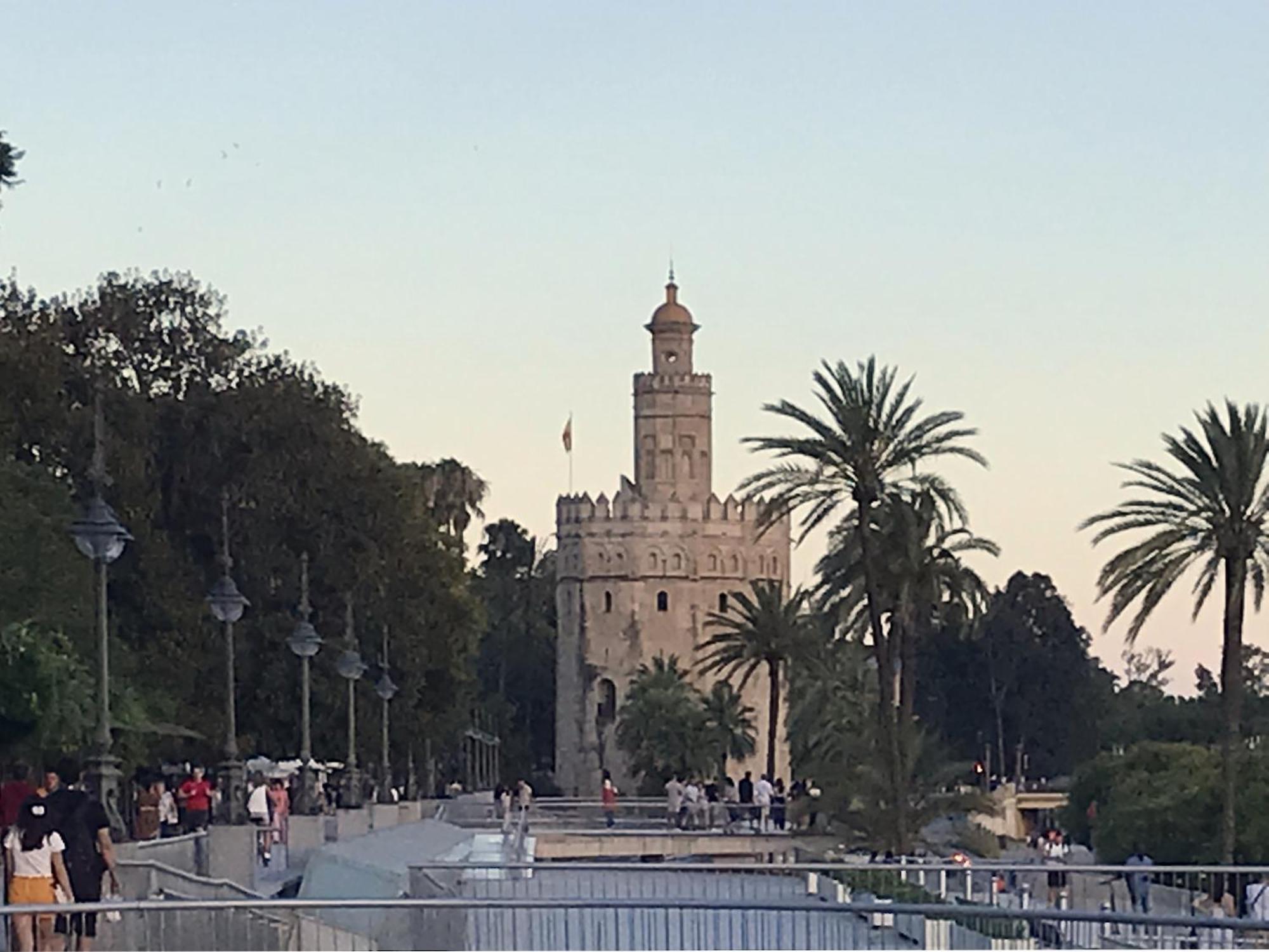 Ad21Sevilla - Suite Exteriör bild